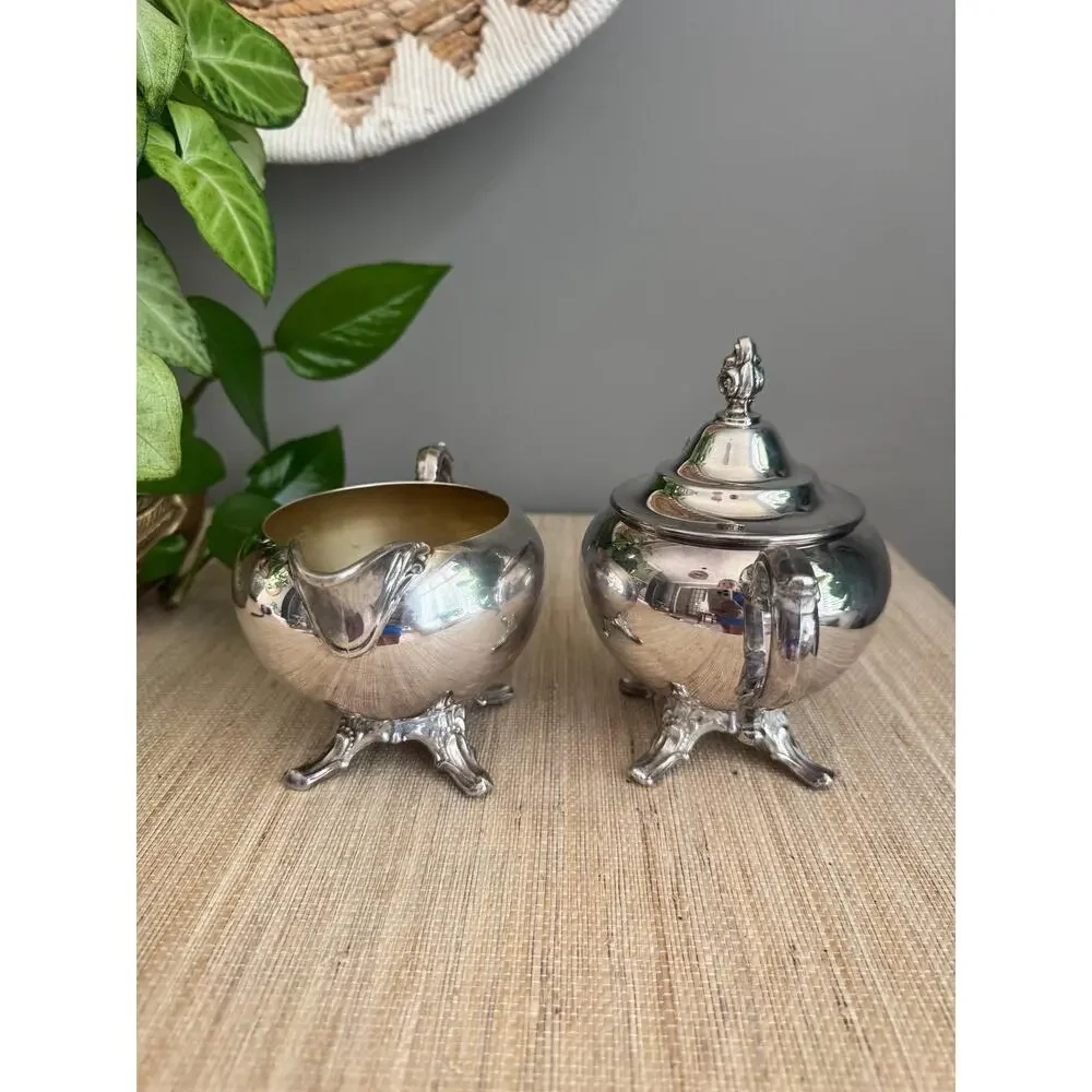 Vintage Wm Rogers Silverplate Cream & Sugar Set with Finial Lid